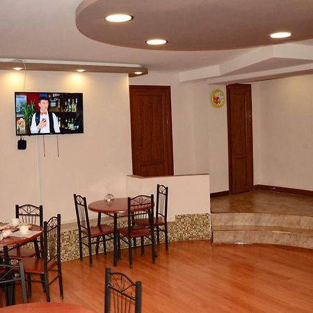 Prime Hotel Tours Erivan Exterior foto