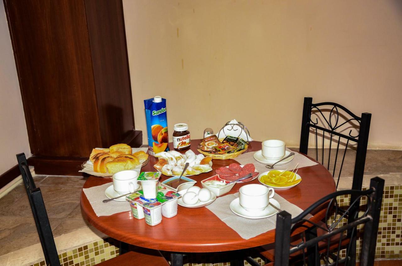 Prime Hotel Tours Erivan Exterior foto